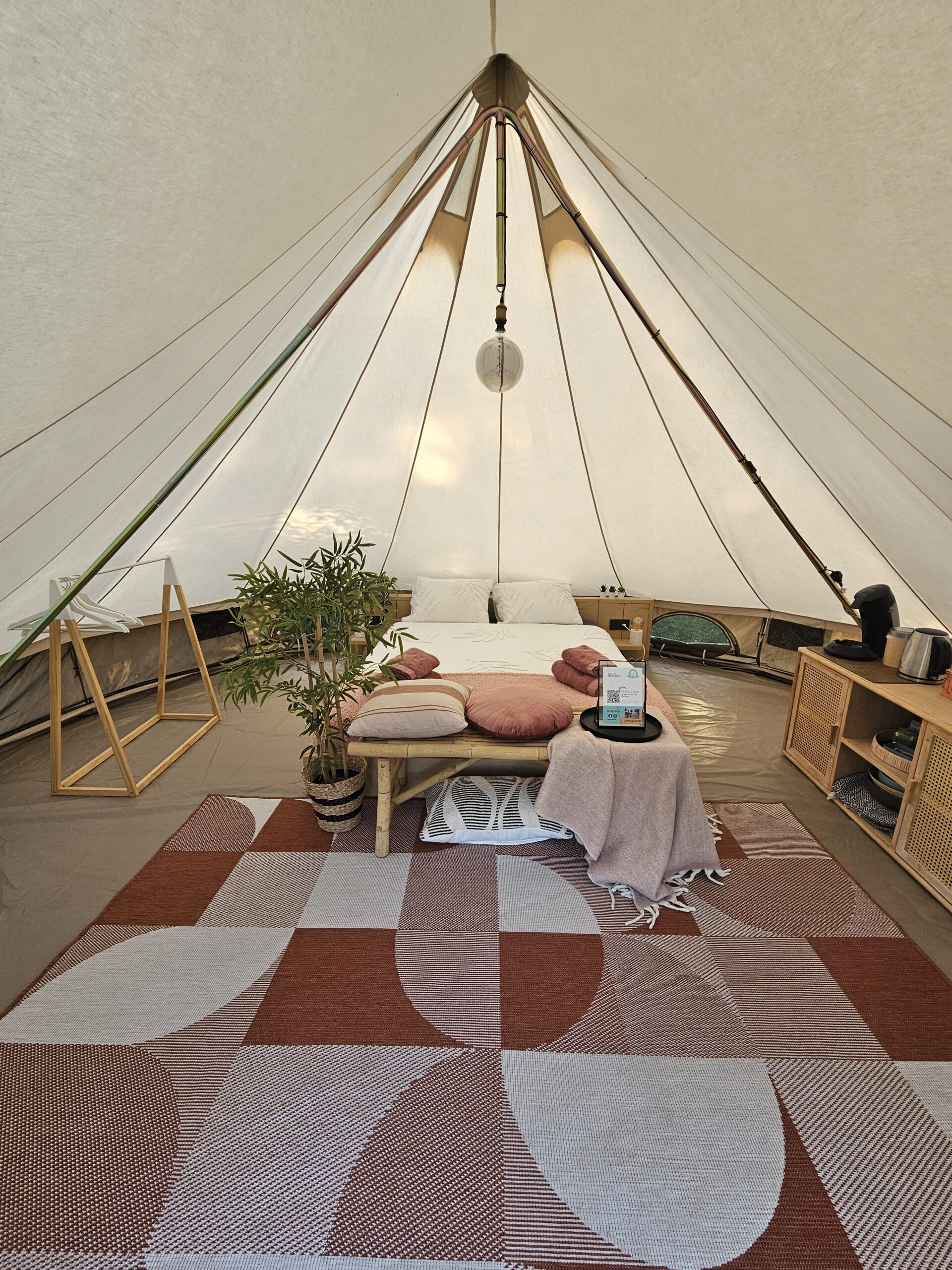 bell tent glamping zeeland